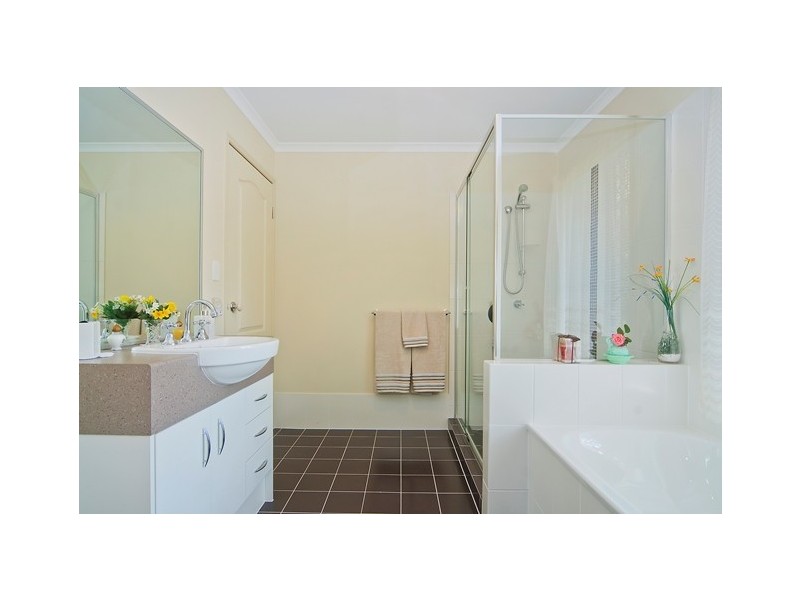 89 Roberts Drive, Maudsland QLD 4210