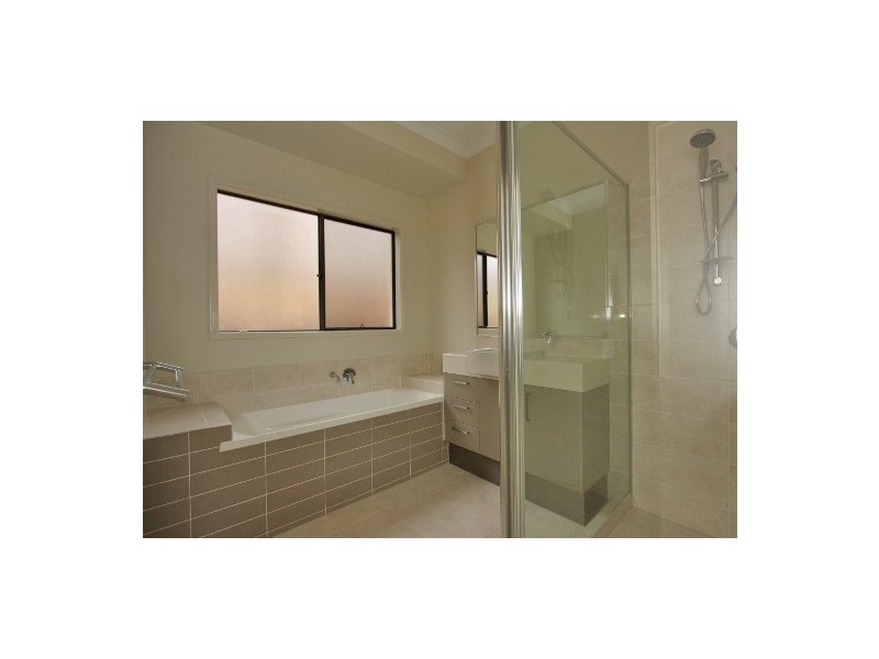 39 FORTESCUE ST, Pacific Pines QLD 4211