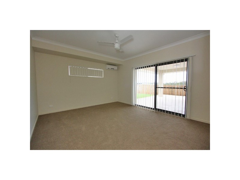 39 FORTESCUE ST, Pacific Pines QLD 4211