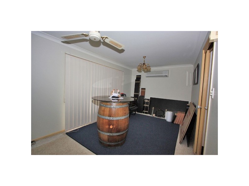 5 CARNATION WAY, Gaven QLD 4211