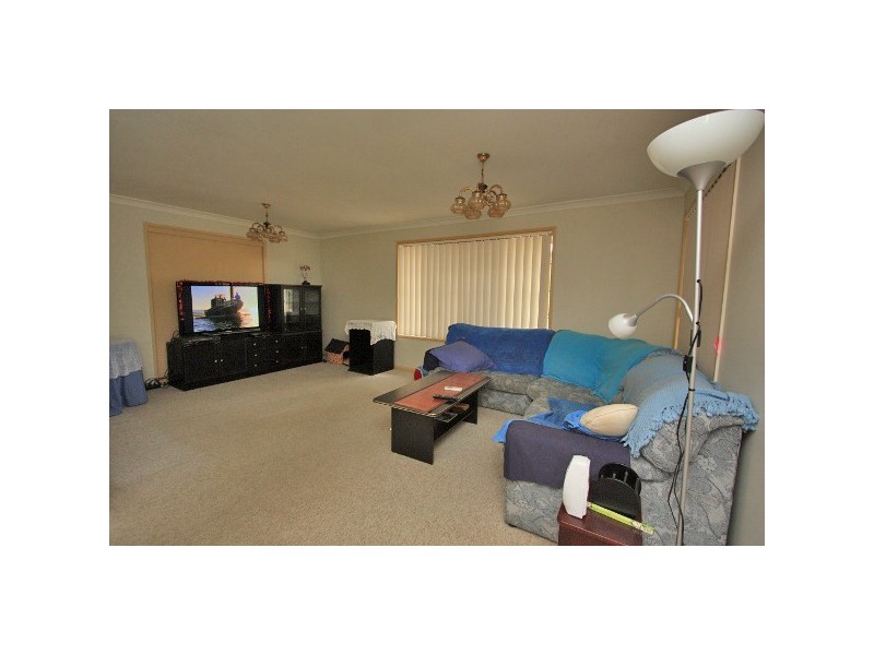 5 CARNATION WAY, Gaven QLD 4211