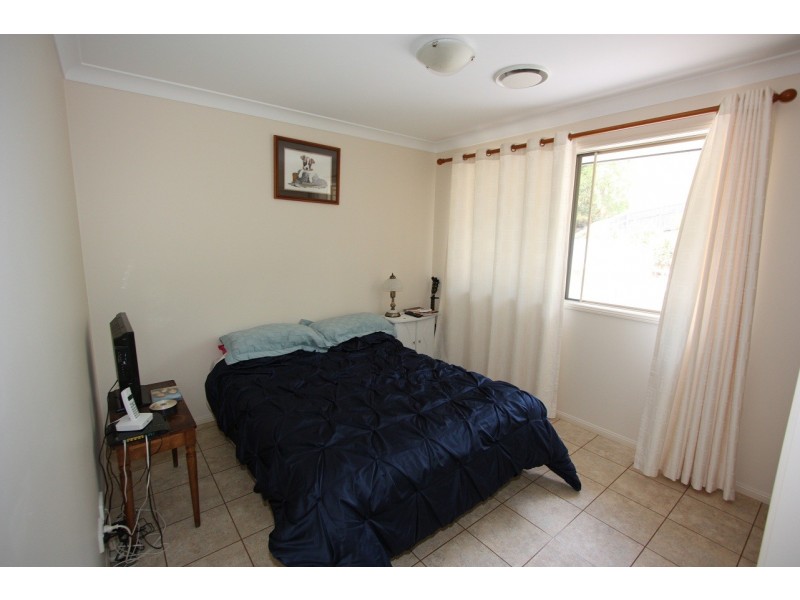 17  Soward Ct, Pacific Pines QLD 4211