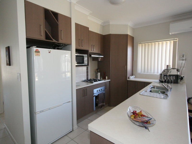 68 MAIDENWELL ST, Ormeau QLD 4208