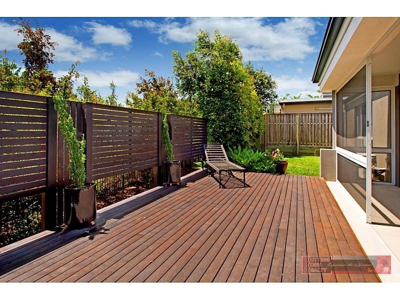 8 Twynam Mews, Pacific Pines QLD 4211