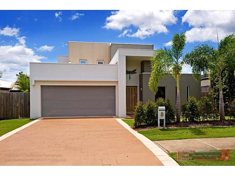 8 Twynam Mews, Pacific Pines QLD 4211