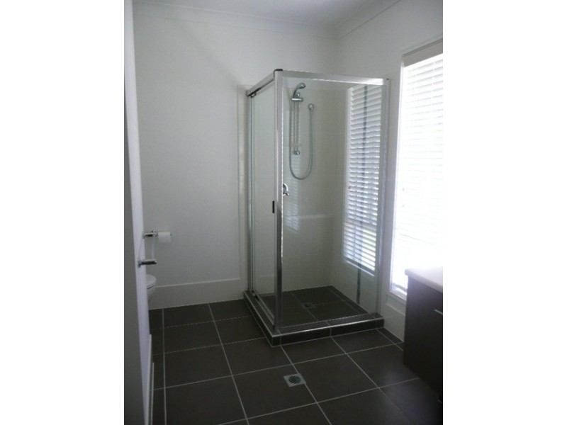 42 Macleay Circ, Upper Coomera QLD 4209