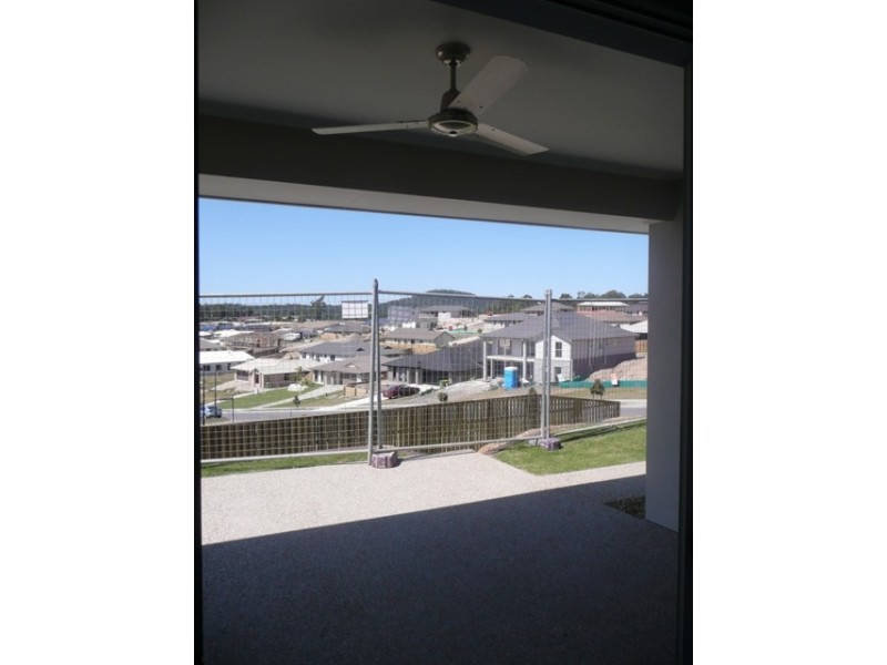 42 Macleay Circ, Upper Coomera QLD 4209