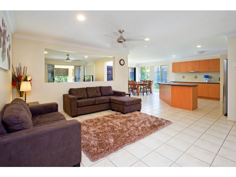 21 Catchlove St, Maudsland QLD 4210