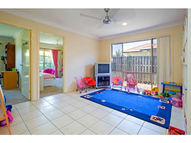 21 Catchlove St, Maudsland QLD 4210