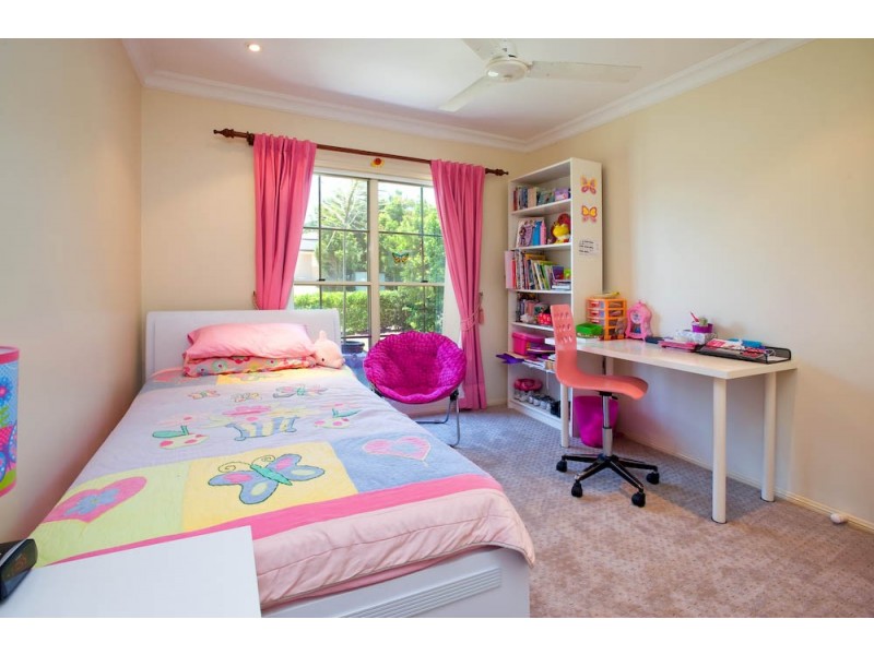 21 Catchlove St, Maudsland QLD 4210