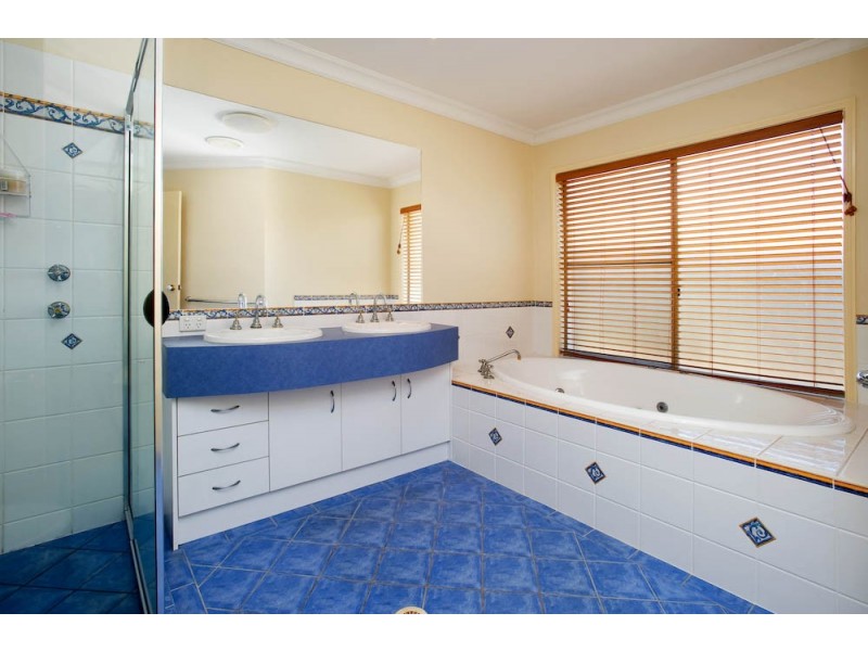 21 Catchlove St, Maudsland QLD 4210