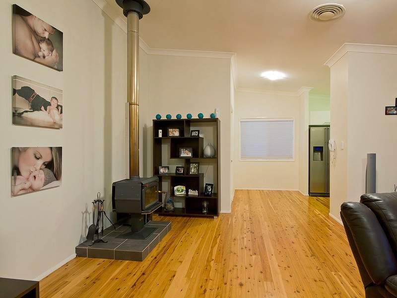 12 Mitaro Rise, Pacific Pines QLD 4211