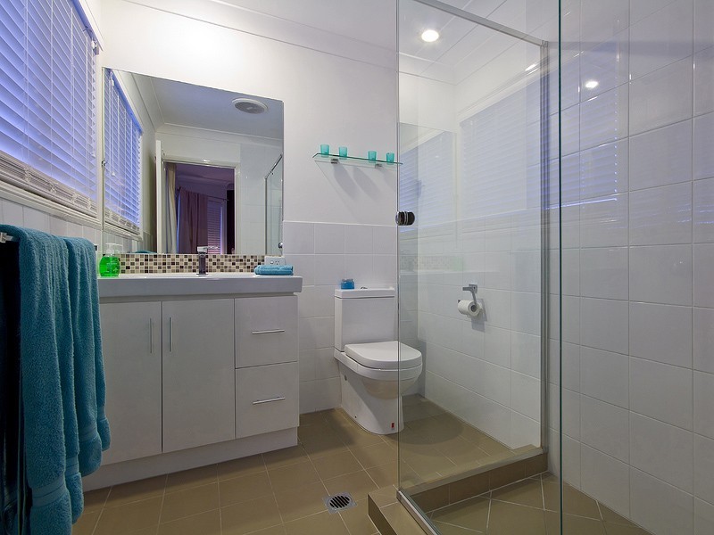 12 Mitaro Rise, Pacific Pines QLD 4211
