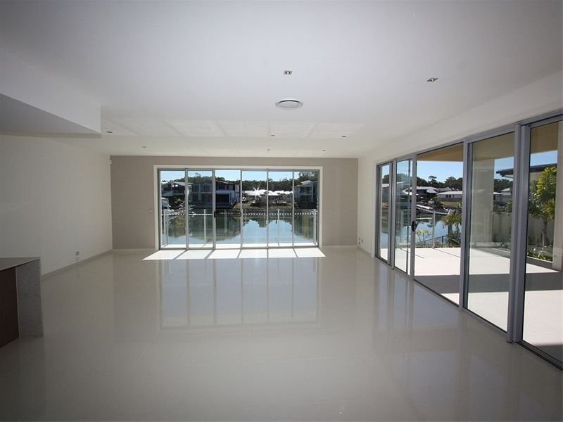 38 Buccaneer Way, Coomera Waters QLD 4209