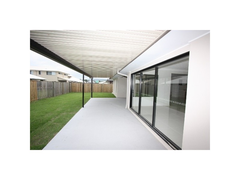 9 FAULKENER ST, Maudsland QLD 4210