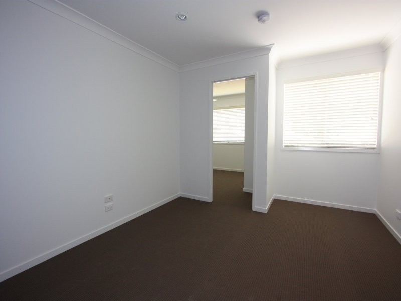 1/20 CIELO LANE, Upper Coomera QLD 4209