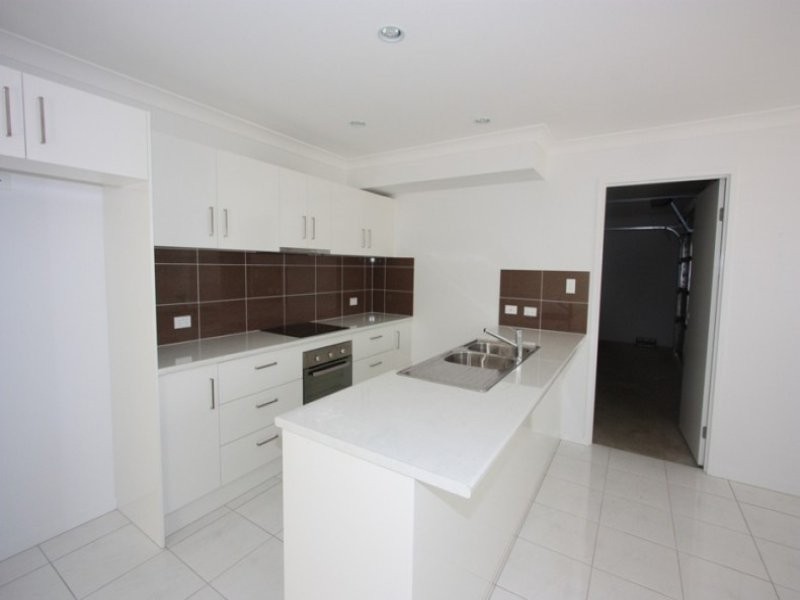 1/20 CIELO LANE, Upper Coomera QLD 4209