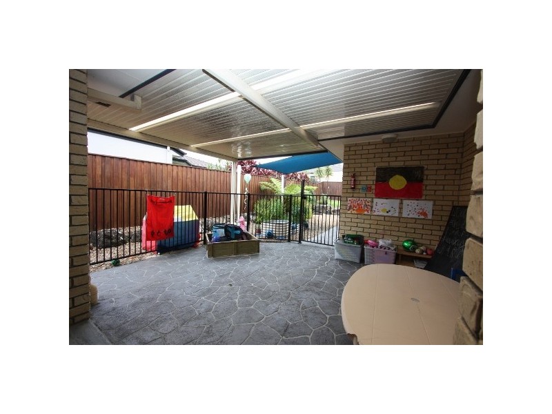 7  FEATHERTOP CRES, Pacific Pines QLD 4211