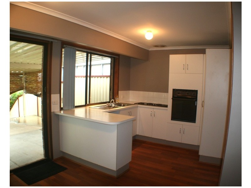 2/10 Paramount Place, Oxenford QLD 4210