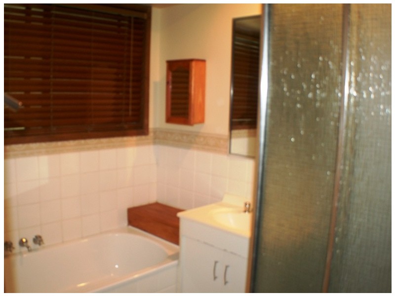 2/10 Paramount Place, Oxenford QLD 4210