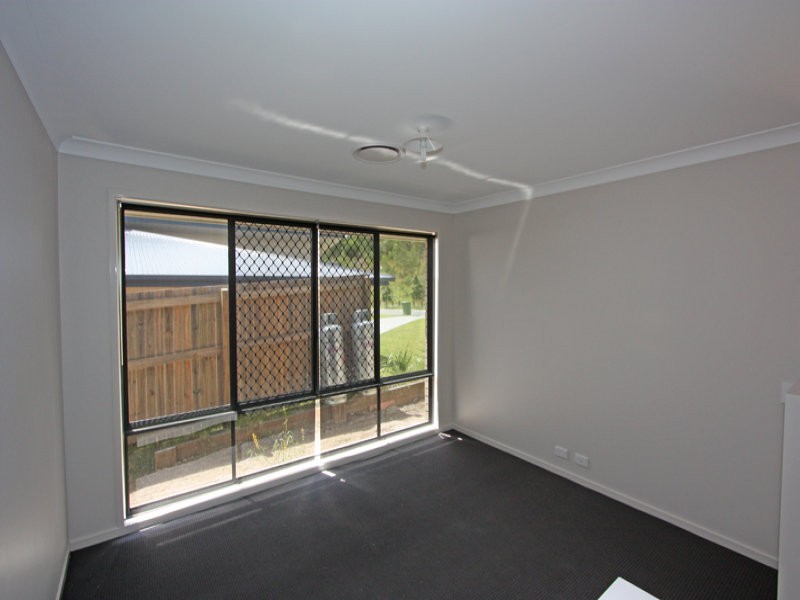 88 Aldgate Crescent, Pacific Pines QLD 4211