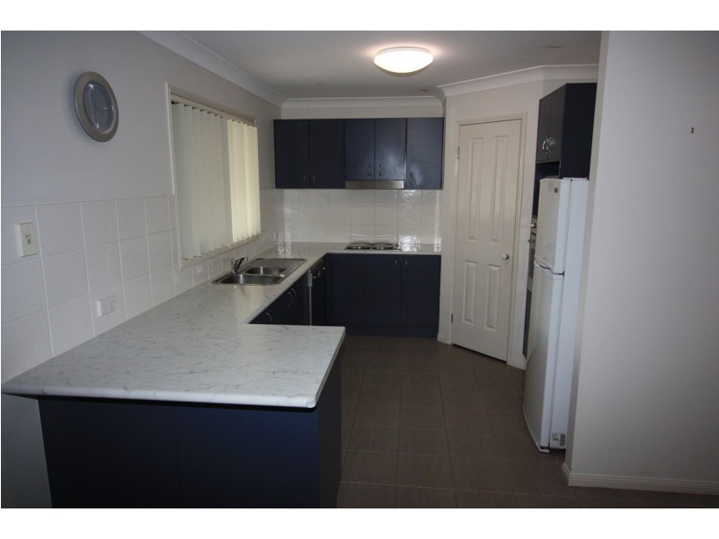 50 CODRINGTON CIRC, Pacific Pines QLD 4211