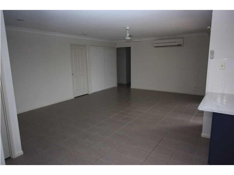 50 CODRINGTON CIRC, Pacific Pines QLD 4211