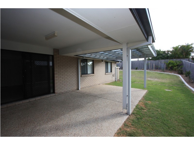 50 CODRINGTON CIRC, Pacific Pines QLD 4211