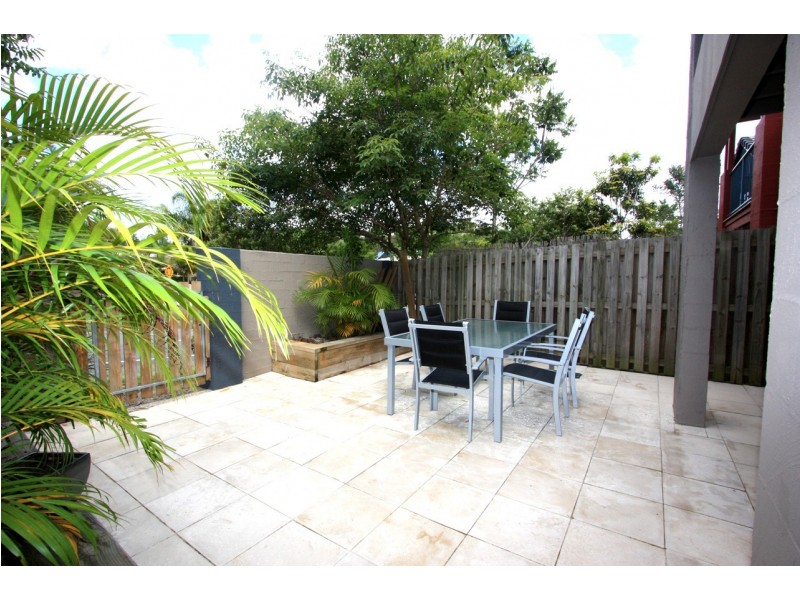 5/1 Pinecrest St, Oxenford QLD 4210