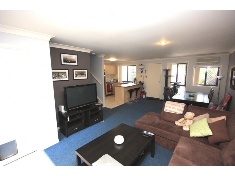 5/1 Pinecrest St, Oxenford QLD 4210