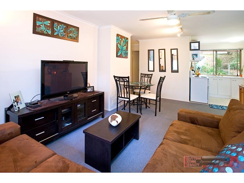 8/18 COLUMBIA CT, Oxenford QLD 4210