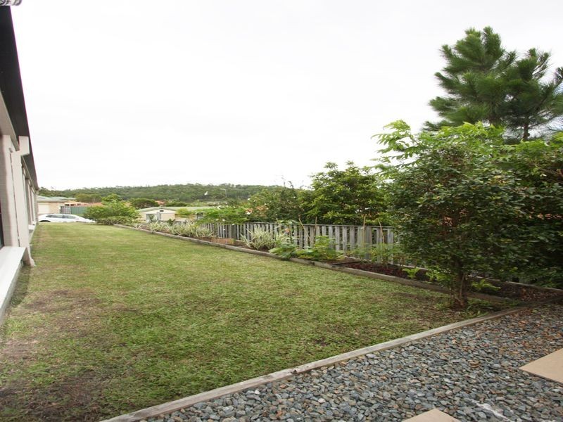 10 Amanu Crescent, Pacific Pines QLD 4211