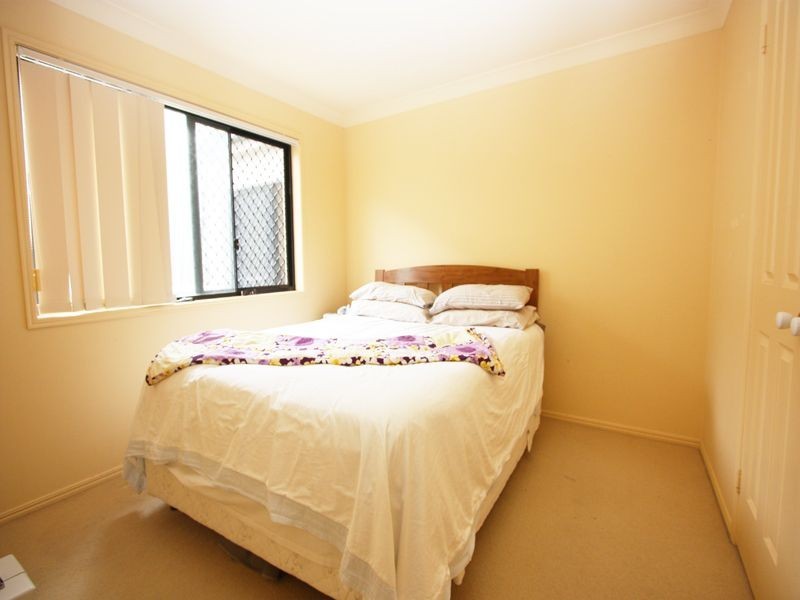 10 Amanu Crescent, Pacific Pines QLD 4211