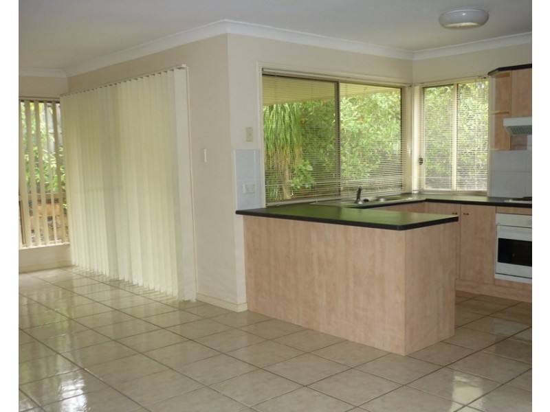 1 studio dr, Pacific Pines QLD 4211
