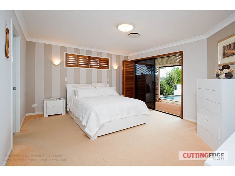 18 SALVADO DR, Pacific Pines QLD 4211
