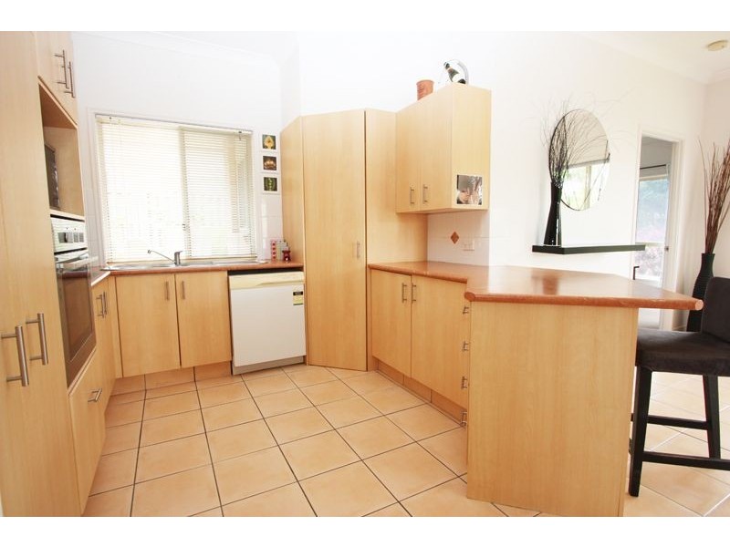 22 Manra Way, Pacific Pines QLD 4211