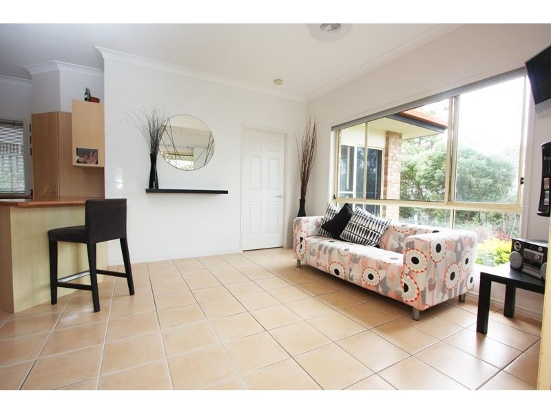 22 Manra Way, Pacific Pines QLD 4211