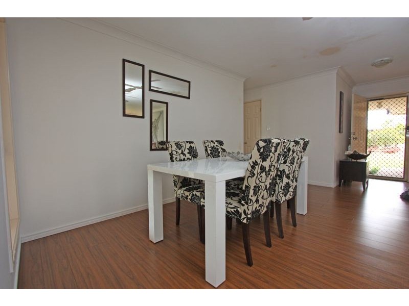 22 Manra Way, Pacific Pines QLD 4211