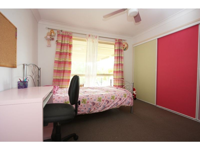 22 Manra Way, Pacific Pines QLD 4211