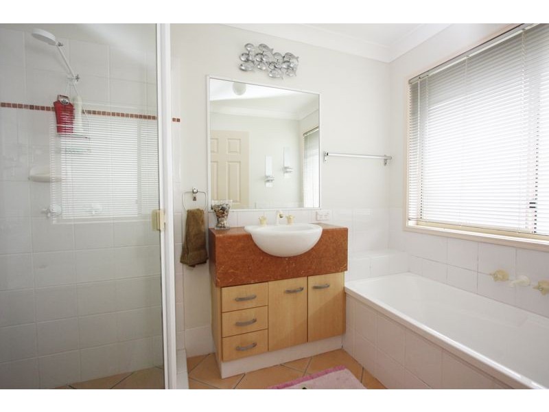 22 Manra Way, Pacific Pines QLD 4211