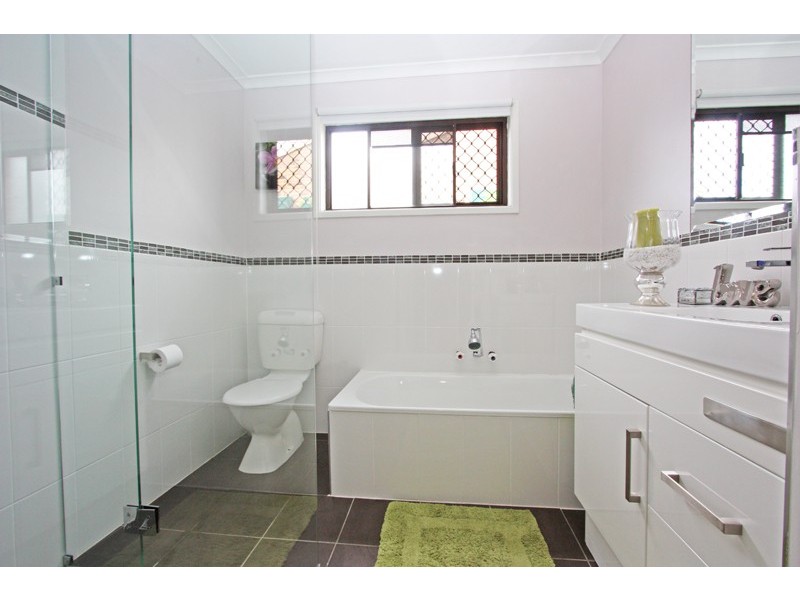 1/11 Hollywood Place, Oxenford QLD 4210