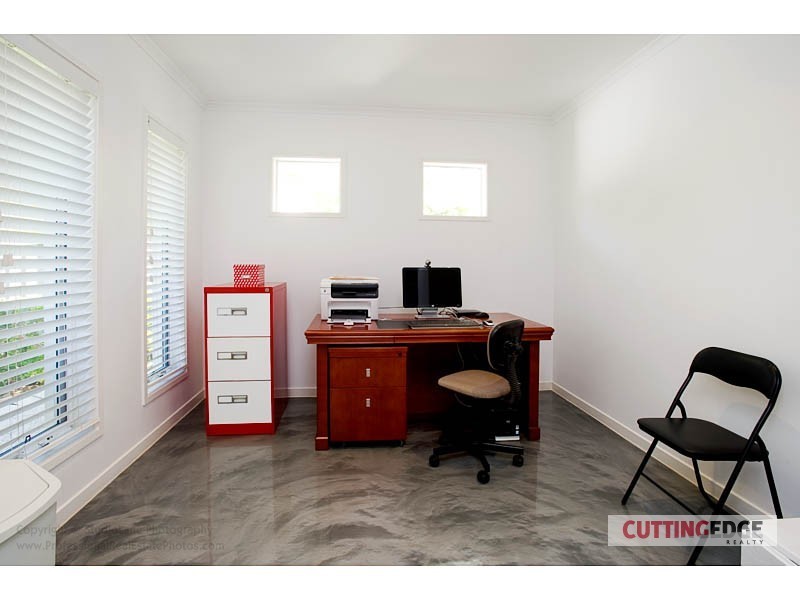 16 PATHFINDER RD, Coomera Waters QLD 4209