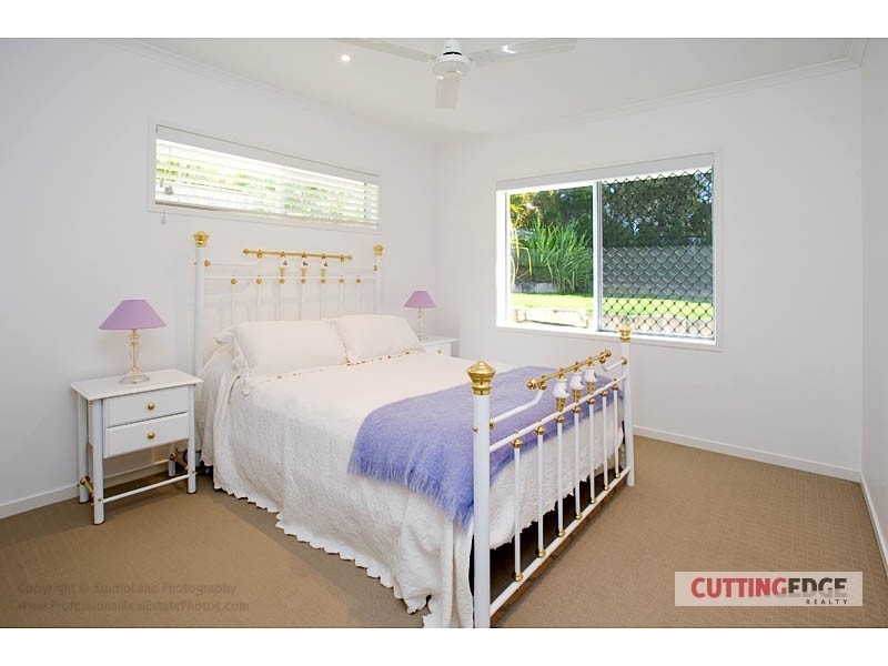 16 PATHFINDER RD, Coomera Waters QLD 4209