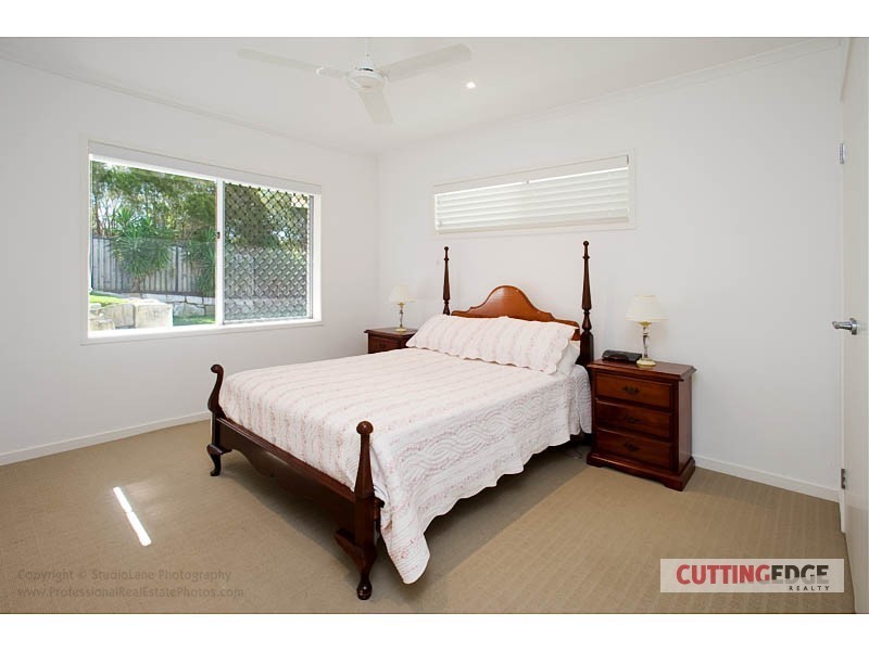 16 PATHFINDER RD, Coomera Waters QLD 4209