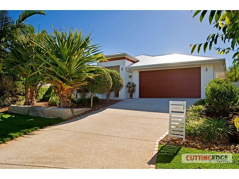 16 PATHFINDER RD, Coomera Waters QLD 4209