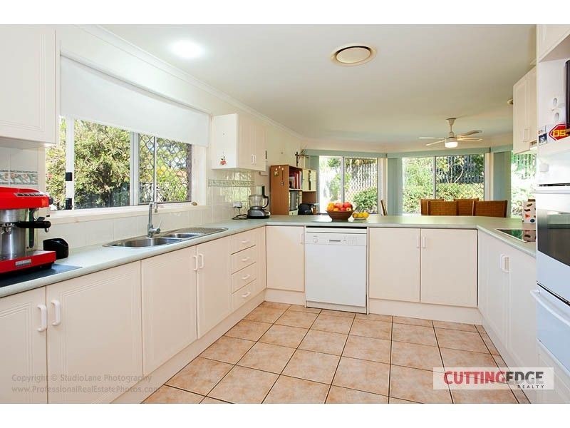 12 Mussau Street, Pacific Pines QLD 4211