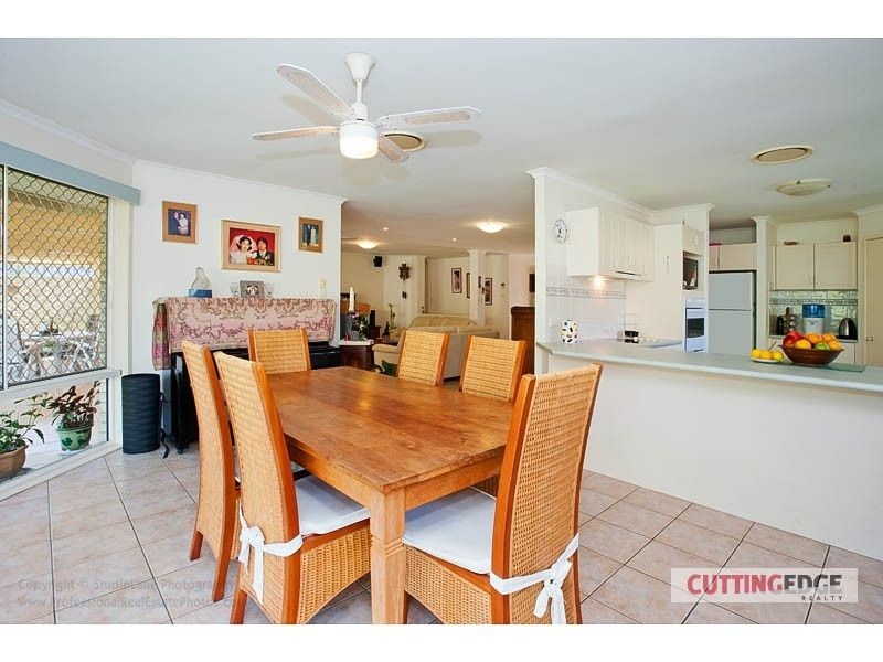 12 Mussau Street, Pacific Pines QLD 4211