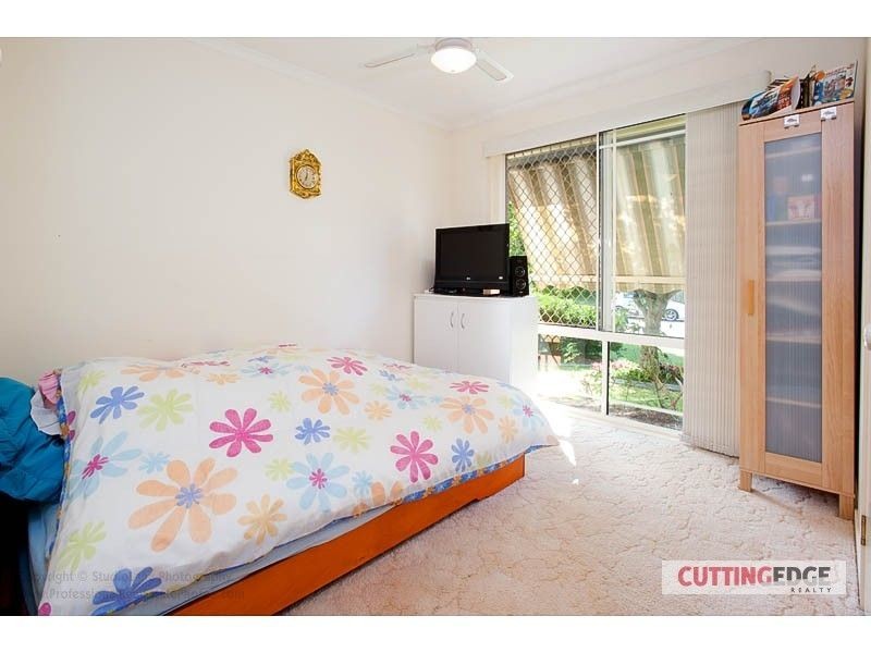 12 Mussau Street, Pacific Pines QLD 4211