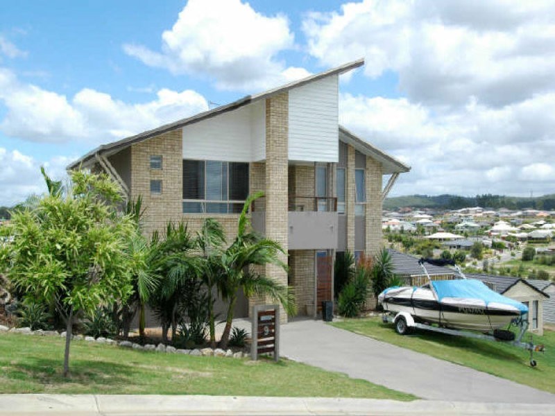 9 TALLOW ST, Pacific Pines QLD 4211