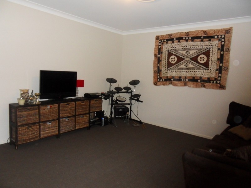 79 WUNBURRA CIRCLE, Pacific Pines QLD 4211